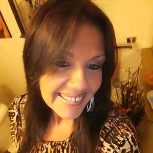 Meet your Posher, Deana